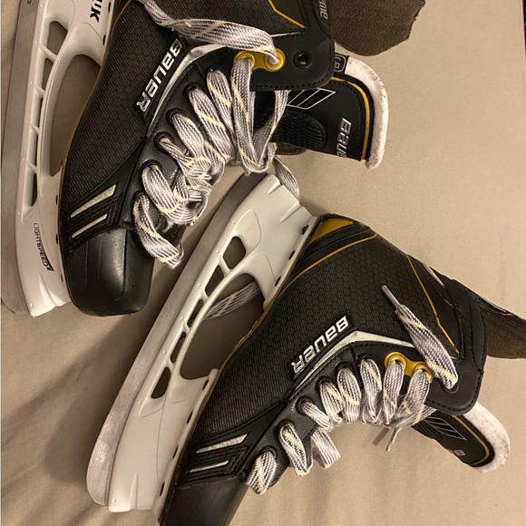 Bauer Supreme Ice Hockey Skates Shoe Size 6.5 Skate Size 5.5D *pre Owned *